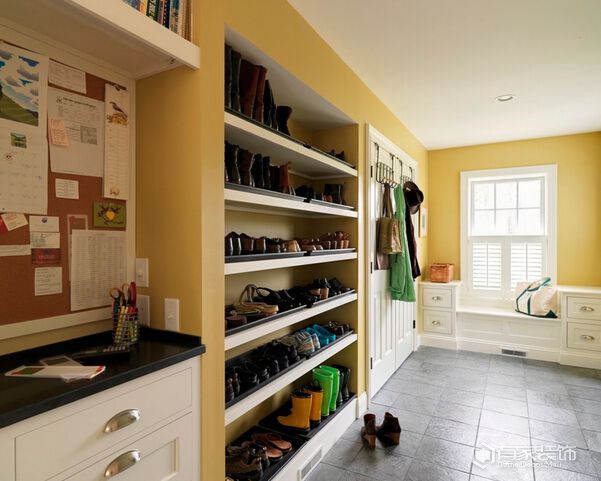 入戶鞋柜怎么做？聽下裝修公司師傅們的建議 