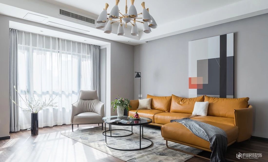 你還在糾結(jié)要不要做復(fù)雜的電視背景墻裝修？ 