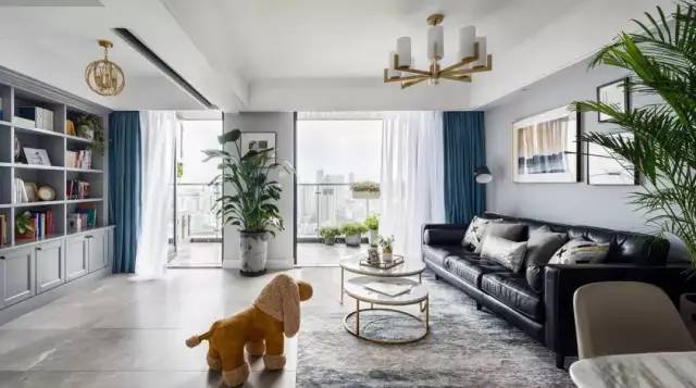 廈門海投自貿(mào)城126㎡輕奢美式風(fēng)，敞亮的開放式客廳+書房