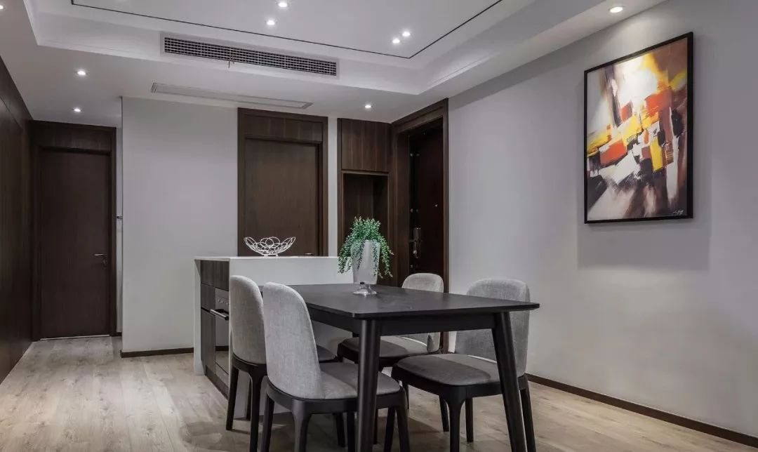 廈門(mén)中駿四季陽(yáng)光123㎡現(xiàn)代風(fēng)二居室，臥室賽過(guò)別人一個(gè)家