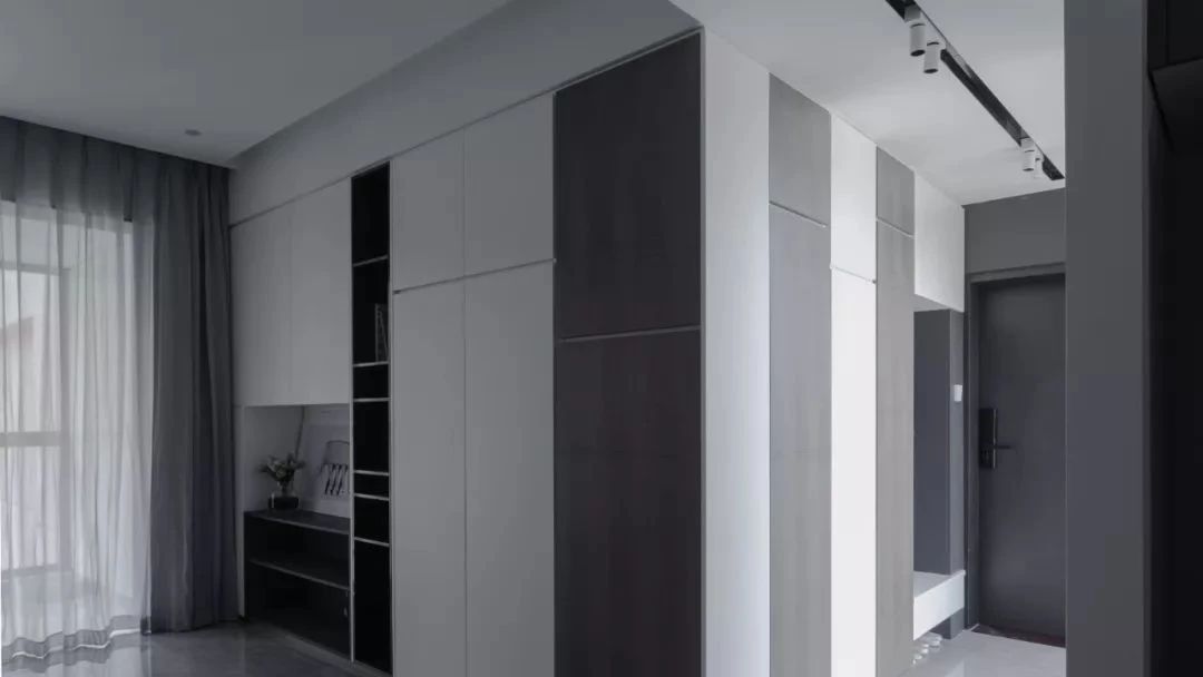 廈門江山帝景92㎡現(xiàn)代簡約裝修，沉靜、洗練、收納有序