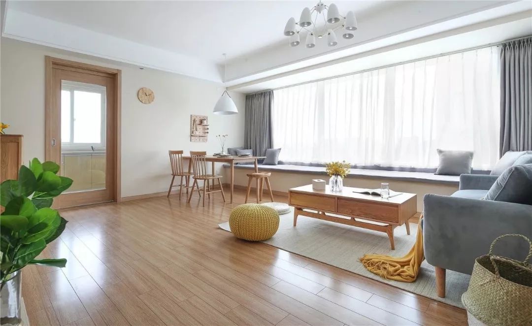 廈門海投自貿(mào)城92㎡北歐風(fēng)裝修，小戶型卻有大飄窗